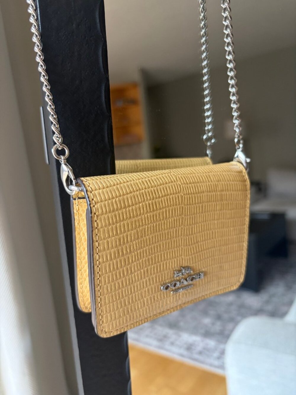 Coach mini crossbody bag butter yellow